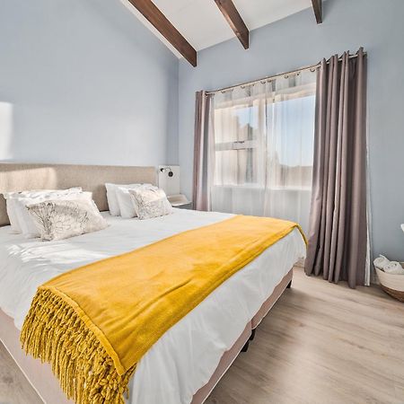 Stunning Knysna Central Apartment Екстер'єр фото